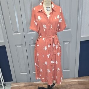 Size XL Ava & Viv Floral Button-Up Dress in Orang